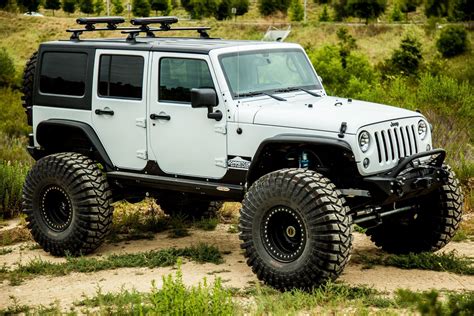 jeep wrangler unlimited big tires.